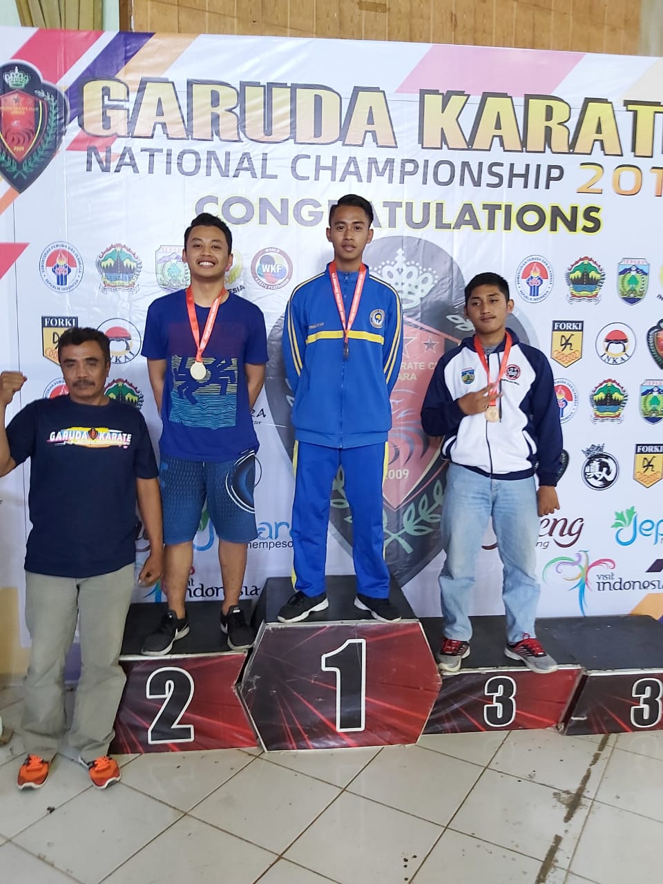 Juara 2 Garuda Karate International Championship atas nama Devdas dari SMAIT Abu Bakar Yogyakarta