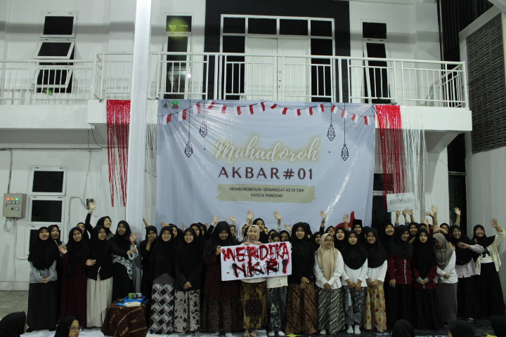 Read more about the article Semangat Kemerdekaan Asrama Putri SMAIT Abu Bakar Yogyakarta