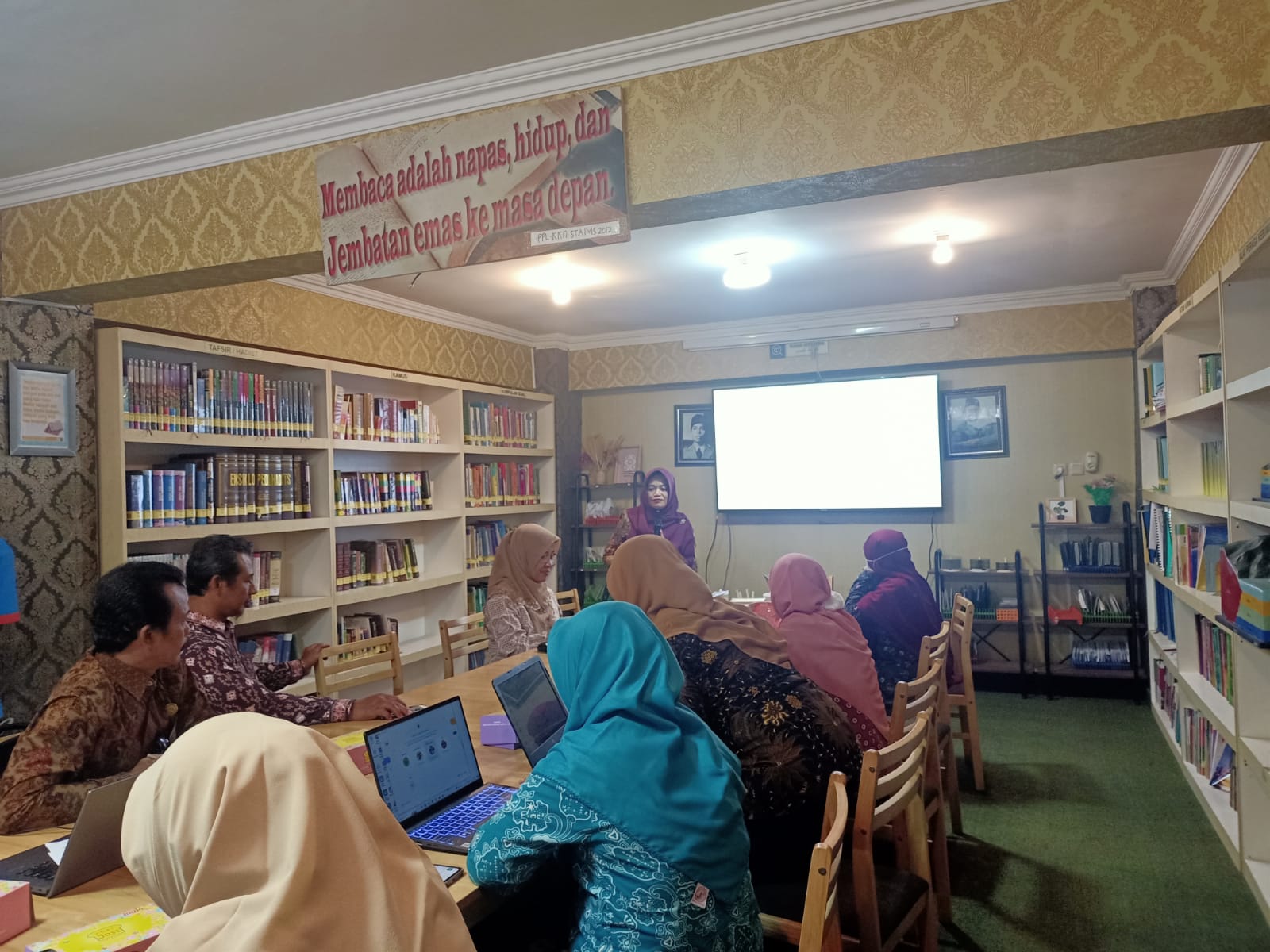 Read more about the article Kolaborasi Berkelompok: Sekolah Menyatu dalam Merevitalisasi Pendidikan di Kota Yogyakarta