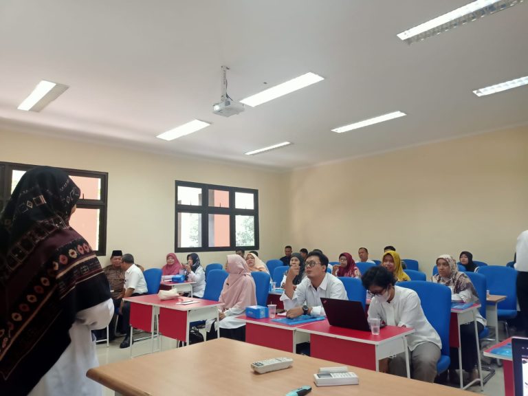 Read more about the article SMAIT Abu Bakar Yogyakarta Desiminasikan Praktik Baik dalam Penguatan Implementasi Kurikulum Merdeka