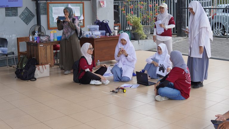 Read more about the article Pelatihan IoT Robotic bersama Universiti Teknologi Malaysia (UTM) dan Teknologi Elektro Universitas Islam Indonesia (UII)