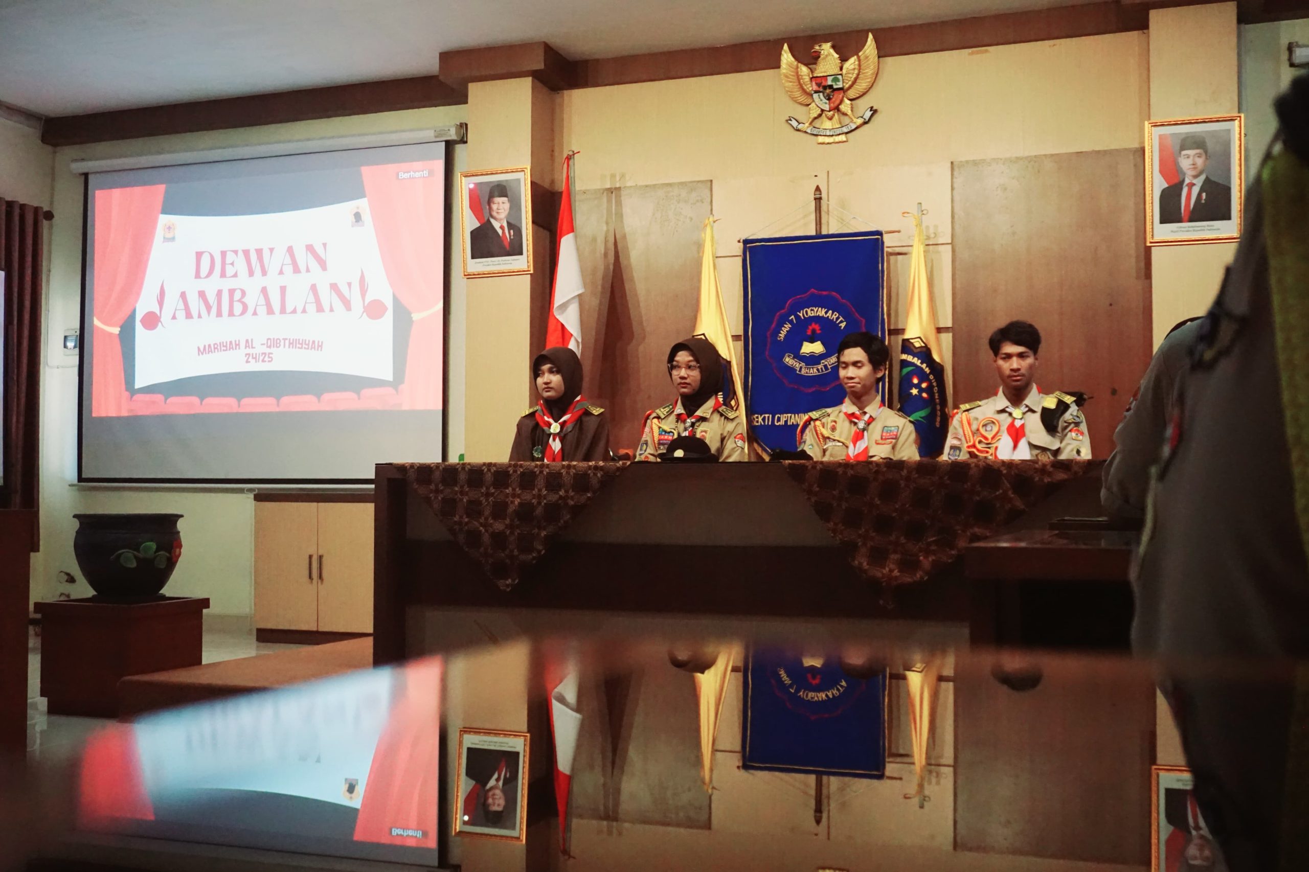 You are currently viewing Membangun Jiwa Kepemimpinan: SMAIT Abu Bakar Yogyakarta Adakan Anjangsana Pramuka ke SMAN 7 Yogyakarta