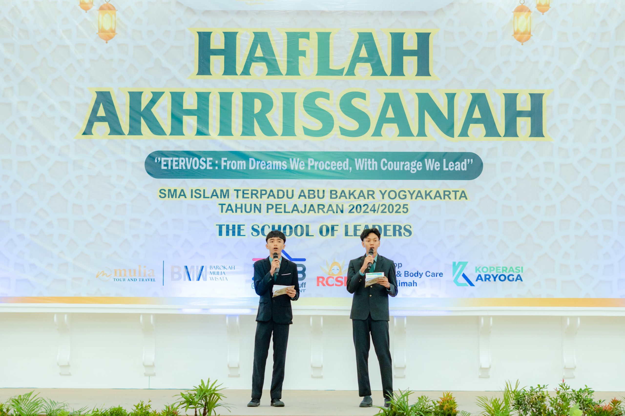 You are currently viewing Haflah Akhirissanah SMAIT Abu Bakar Yogyakarta