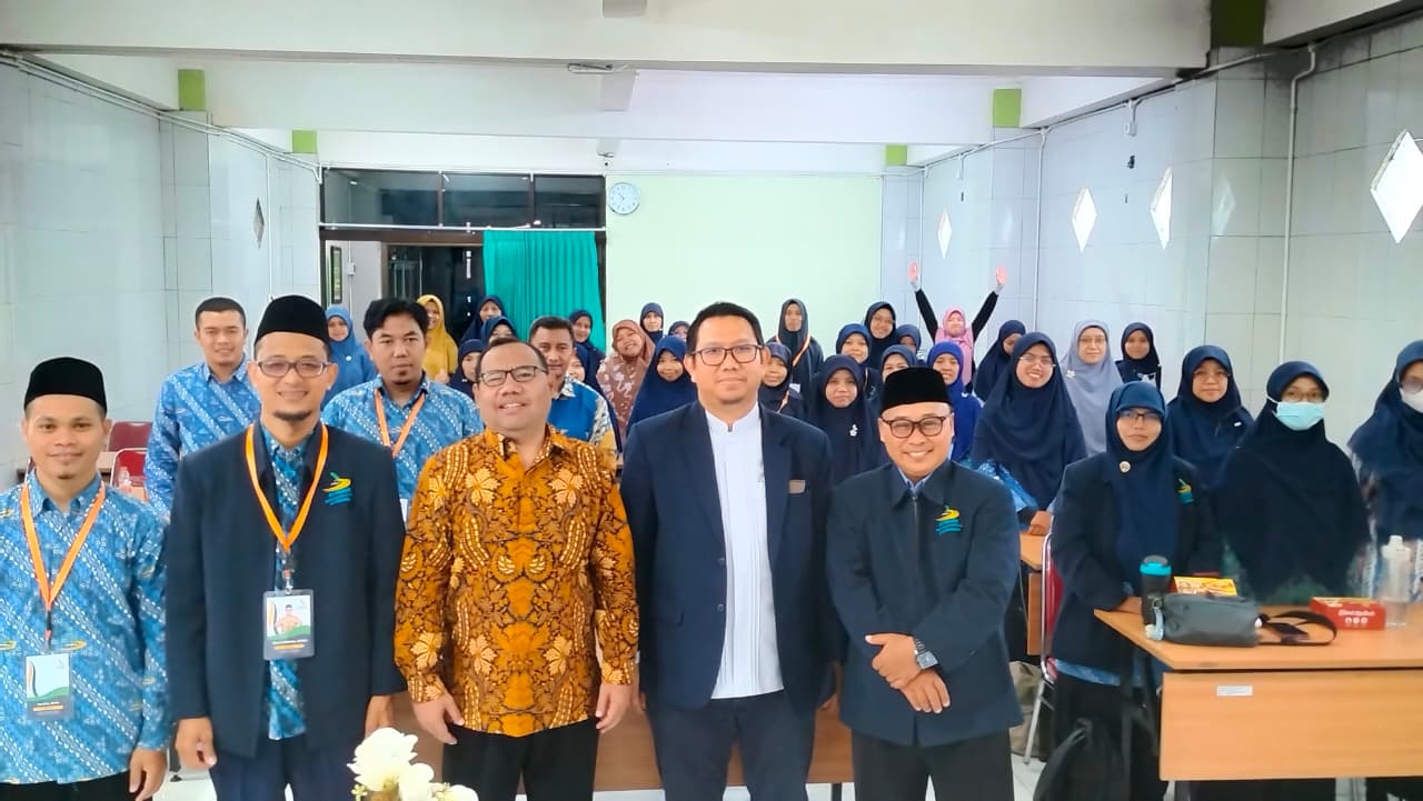 You are currently viewing REBRANDING SEKOLAH : SEBUAH KENISCAYAAN